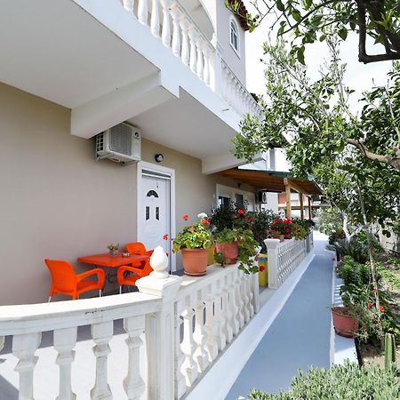 Guest House Narta Vlorë Esterno foto