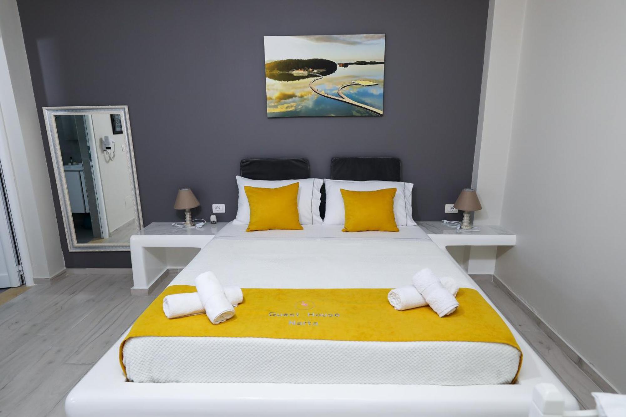 Guest House Narta Vlorë Esterno foto